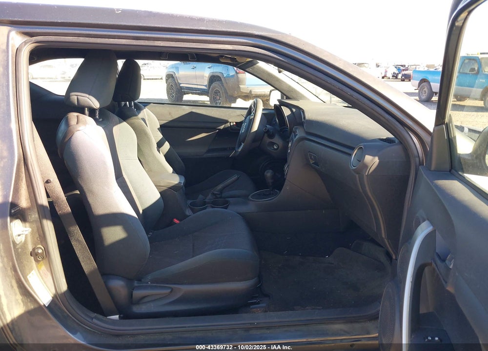 2011 SCION TC VIN: JTKJF5C74B3019024