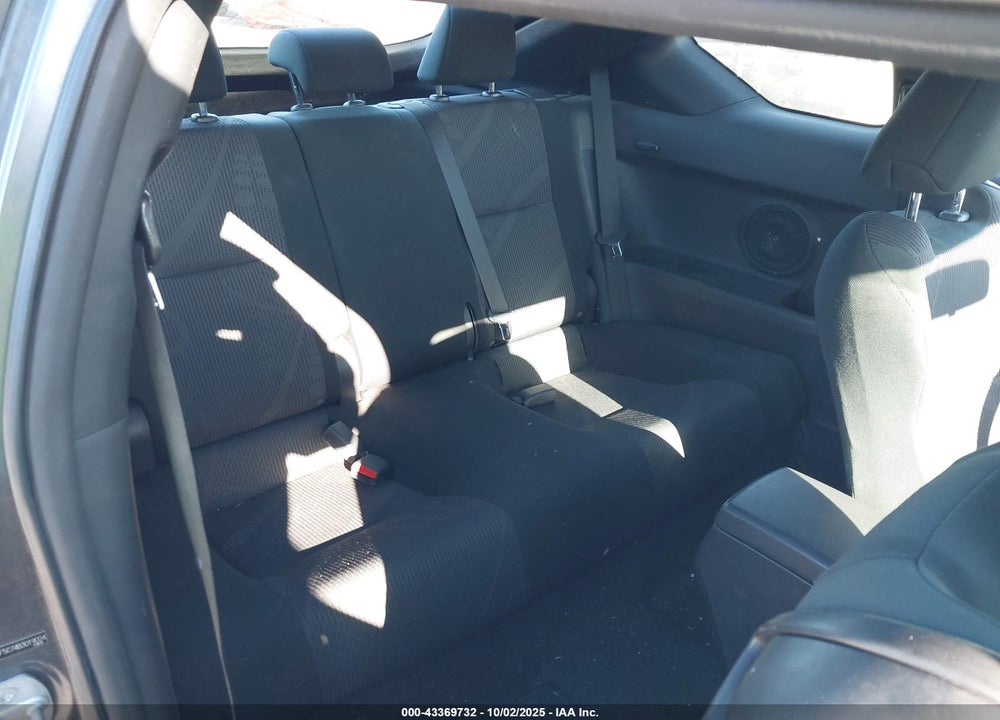 2011 SCION TC VIN: JTKJF5C74B3019024