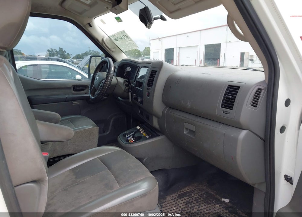 2017 NISSAN NV CARGO NV2500 HD S V6 VIN: 1N6BF0KY7HN803068