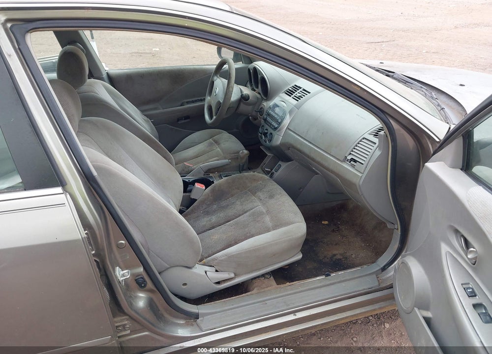 2003 NISSAN ALTIMA 2.5 S VIN: 1N4AL11D23C196700