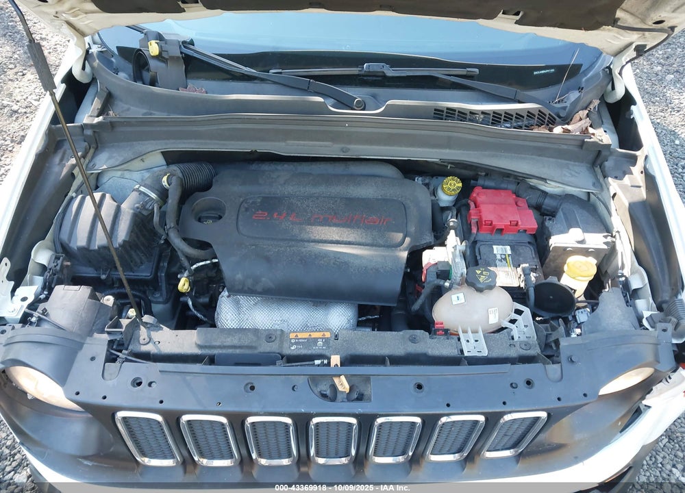 2018 JEEP RENEGADE LATITUDE FWD VIN: ZACCJABB4JPH11453