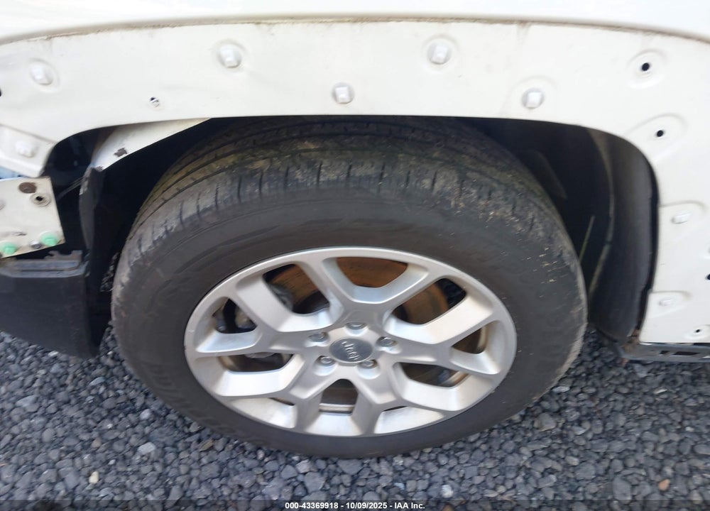 2018 JEEP RENEGADE LATITUDE FWD VIN: ZACCJABB4JPH11453