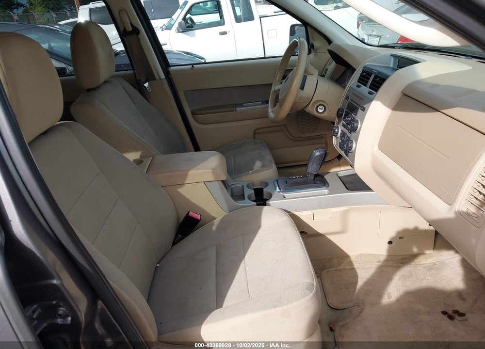 2010 FORD ESCAPE VIN: 1FMCU9D76AKD21555