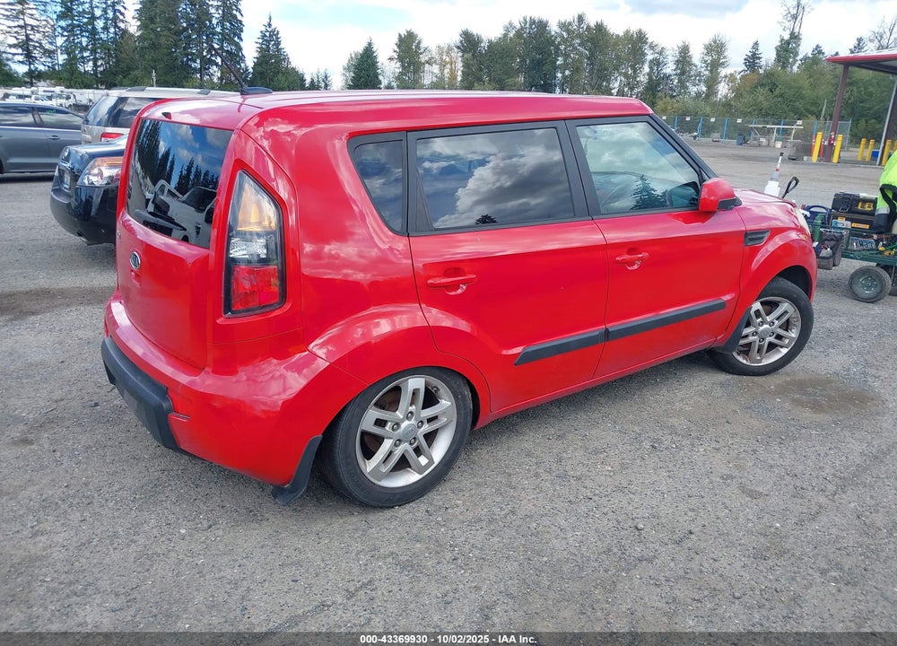 2011 KIA SOUL VIN: KNDJT2A24B7198180
