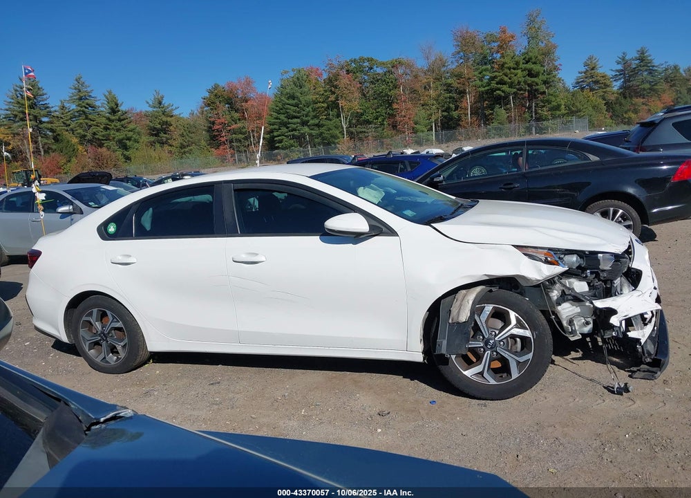 2019 KIA FORTE LXS VIN: 3KPF24AD6KE007493