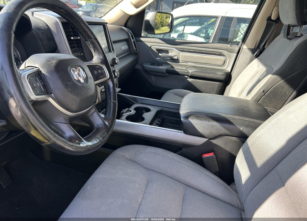 2019 RAM 1500 BIG HORN/LONE STAR 4X4 5'7 BOX VIN: 1C6SRFFT8KN668838