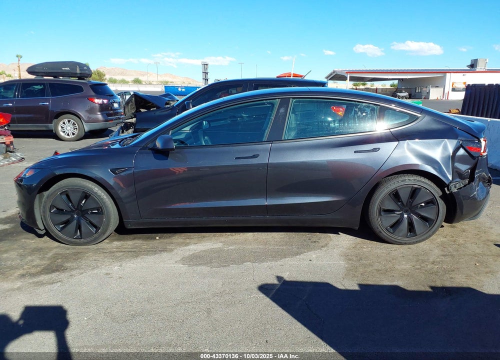 2024 TESLA MODEL 3 LONG RANGE DUAL MOTOR ALL-WHEEL DRIVE/REAR-WHEEL DRIVE VIN: 5YJ3E1EA5RF738526