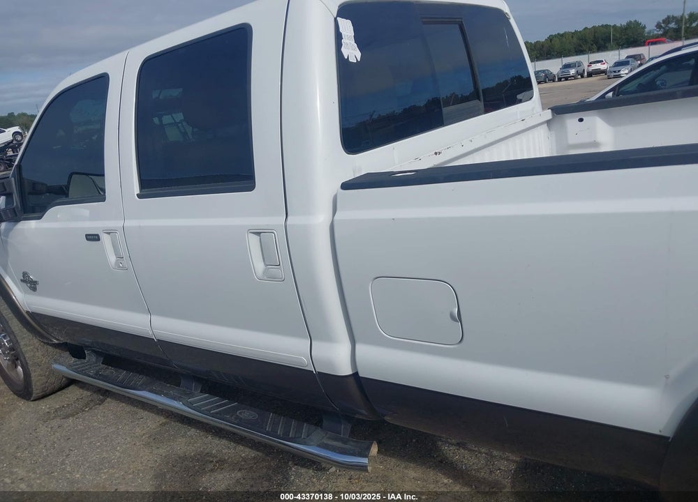 2015 FORD F-350 LARIAT VIN: 1FT8W3BTXFEC69774