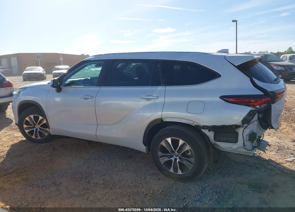 2024 TOYOTA HIGHLANDER VIN: 5TDKDRAH4RS052389