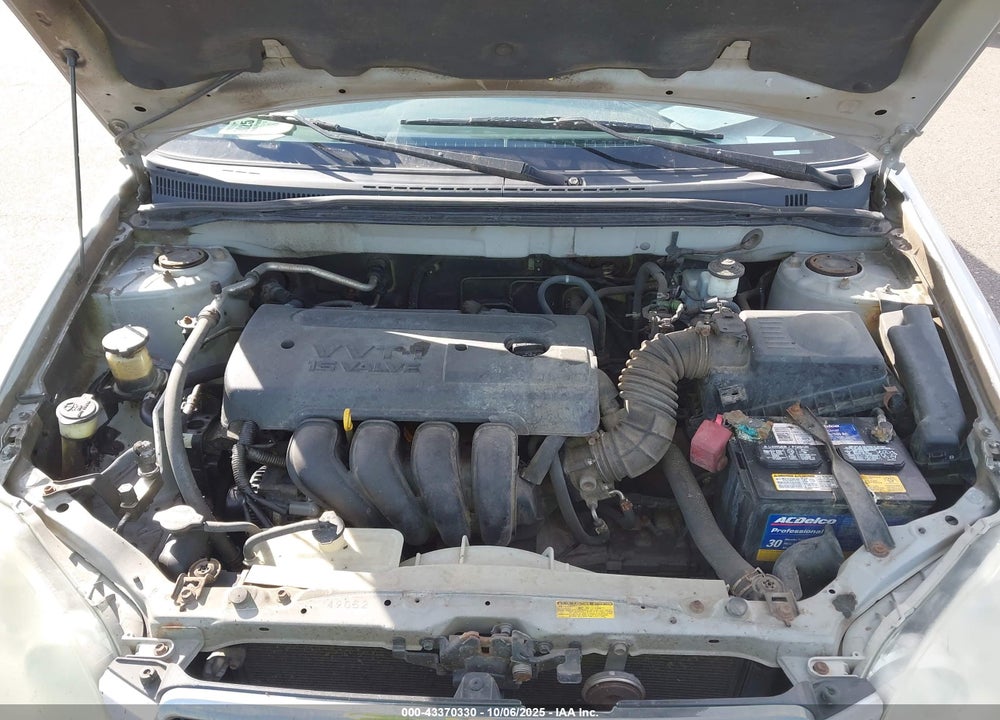 2005 TOYOTA COROLLA LE VIN: 1NXBR32E55Z421099