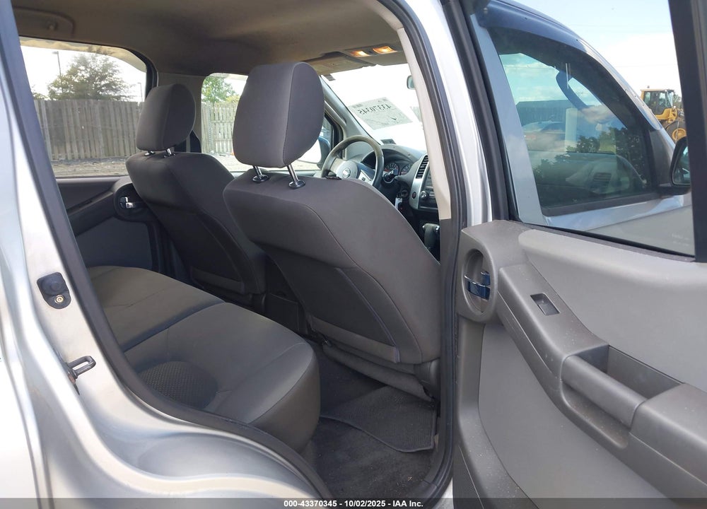 2011 NISSAN XTERRA VIN: 5N1AN0NW9BC523940