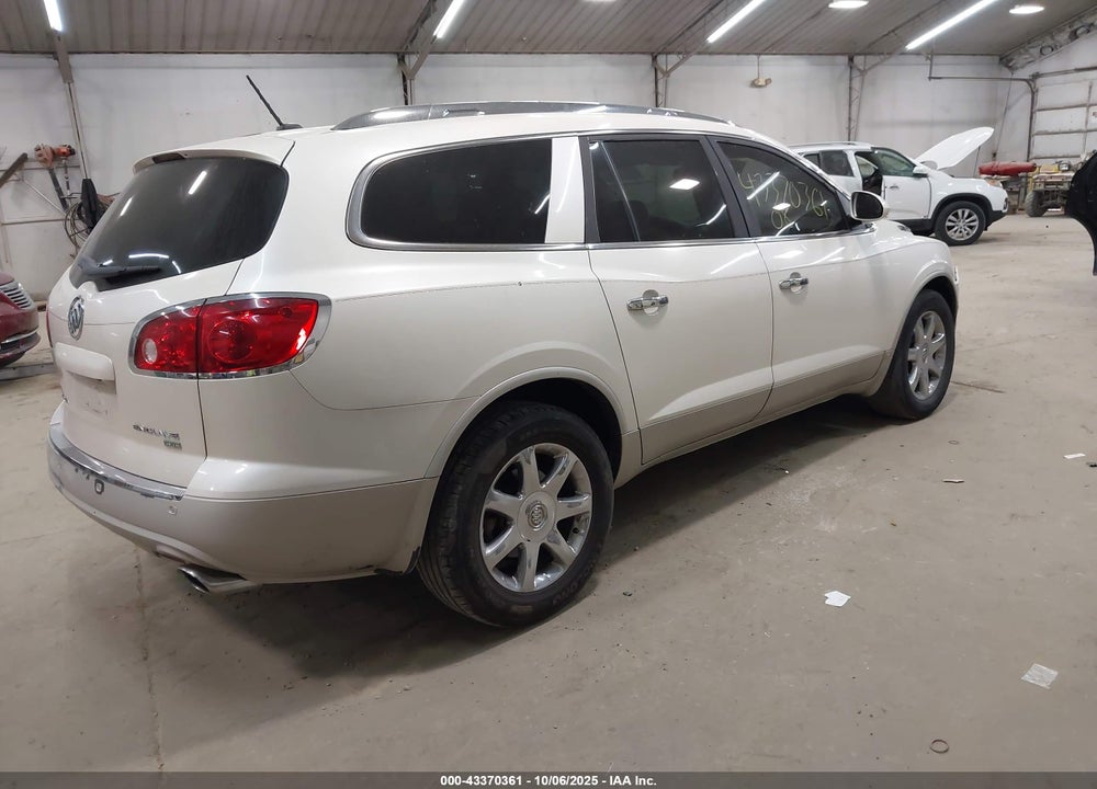 2008 BUICK ENCLAVE CXL VIN: 5GAEV23758J242687