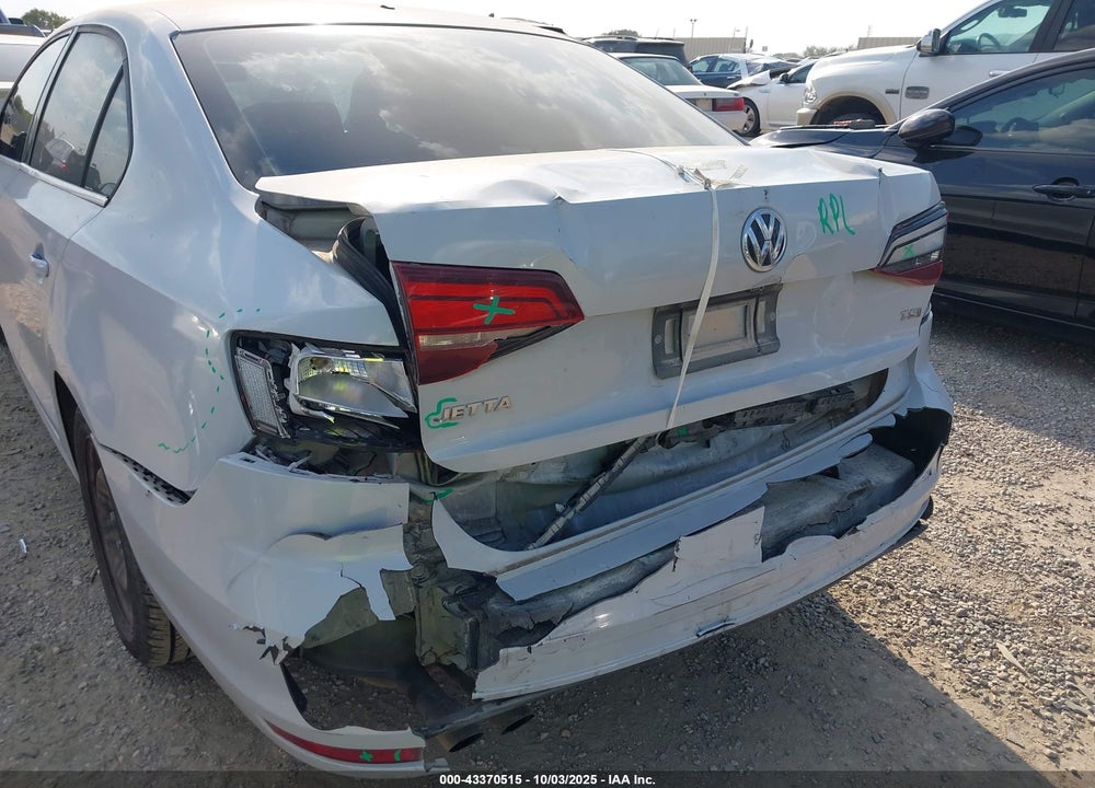 2017 VOLKSWAGEN JETTA 1.4T S VIN: 3VW2B7AJ1HM376845
