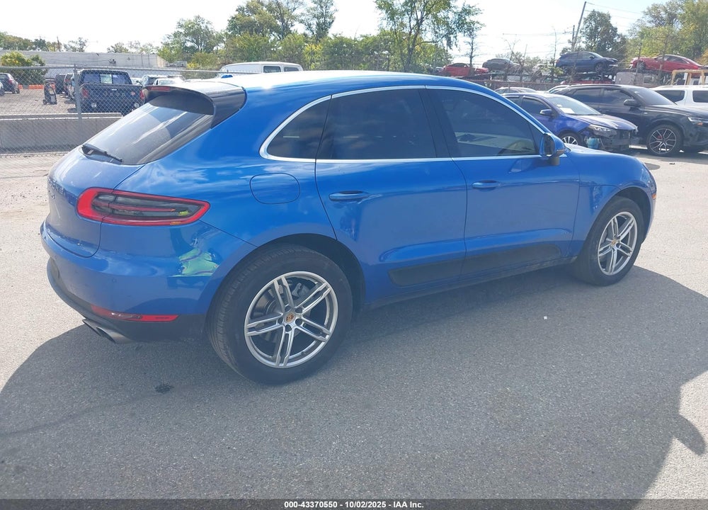 2017 PORSCHE MACAN S VIN: WP1AB2A58HLB13210