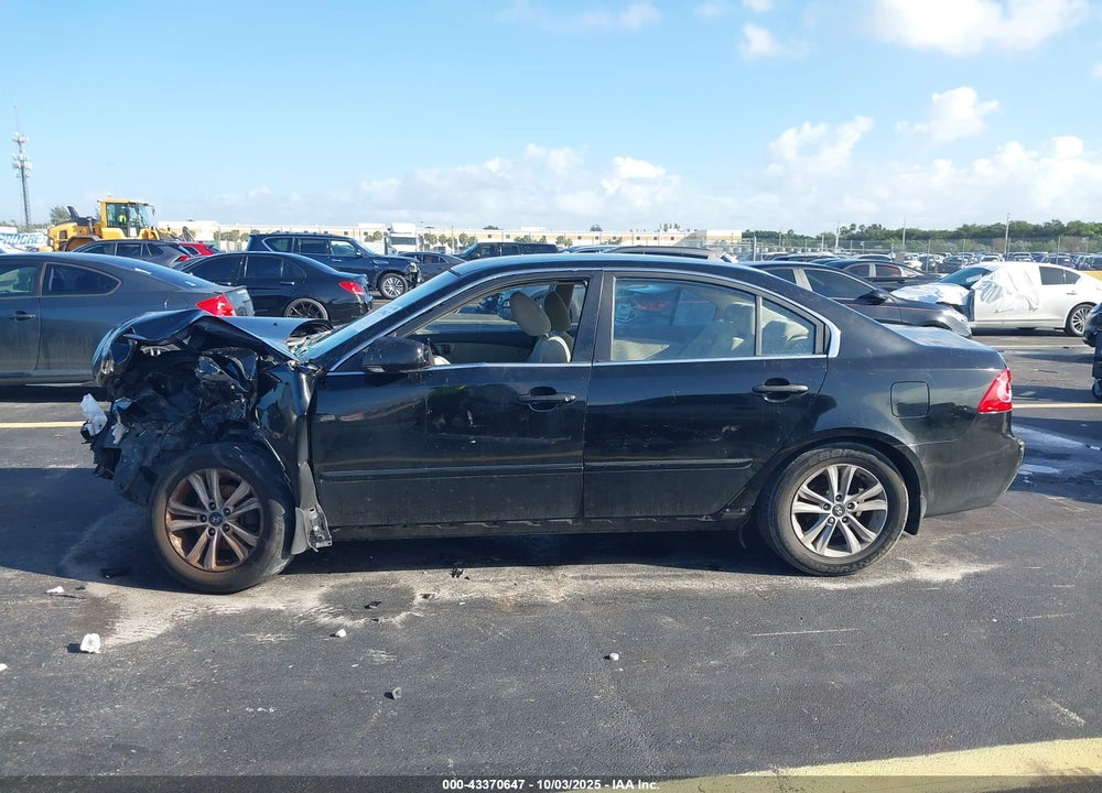 2008 KIA OPTIMA LX VIN: KNAGE123185255233