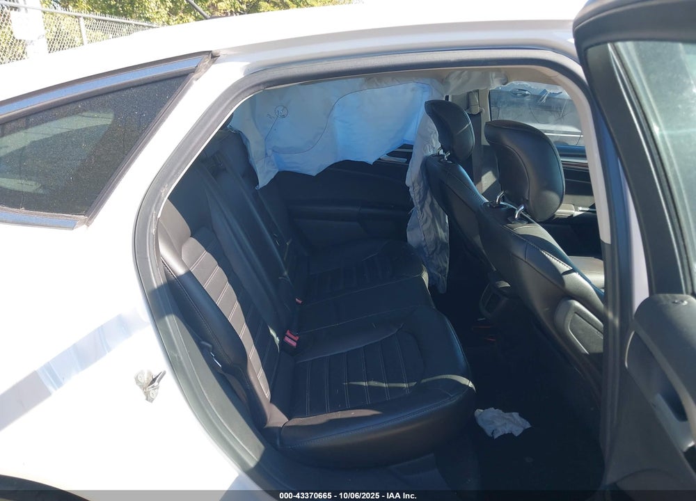 2013 FORD FUSION VIN: 3FA6P0HR8DR197228