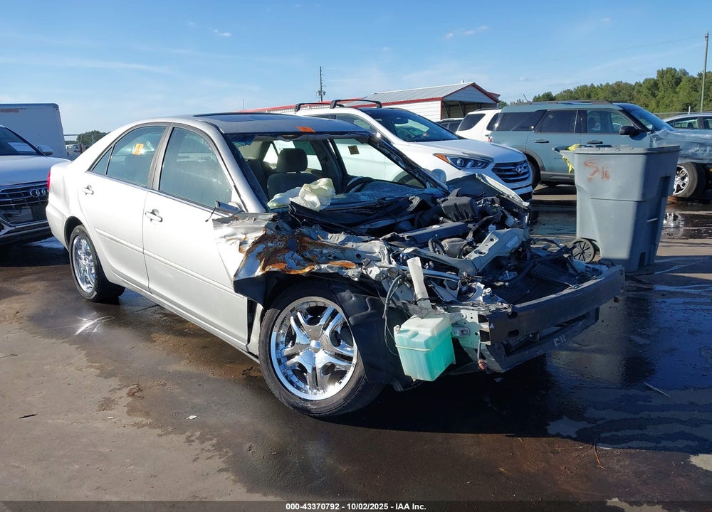 2002 TOYOTA CAMRY LE VIN: 4T1BE32K32U626501