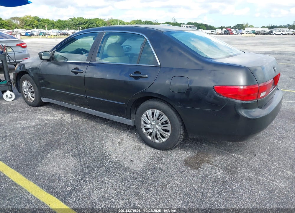 2005 HONDA ACCORD 2.4 LX VIN: 1HGCM564X5L004007