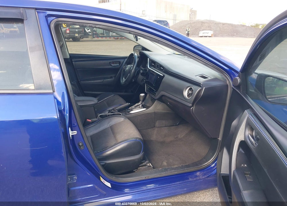 2017 TOYOTA COROLLA SE VIN: 5YFBURHE5HP641146