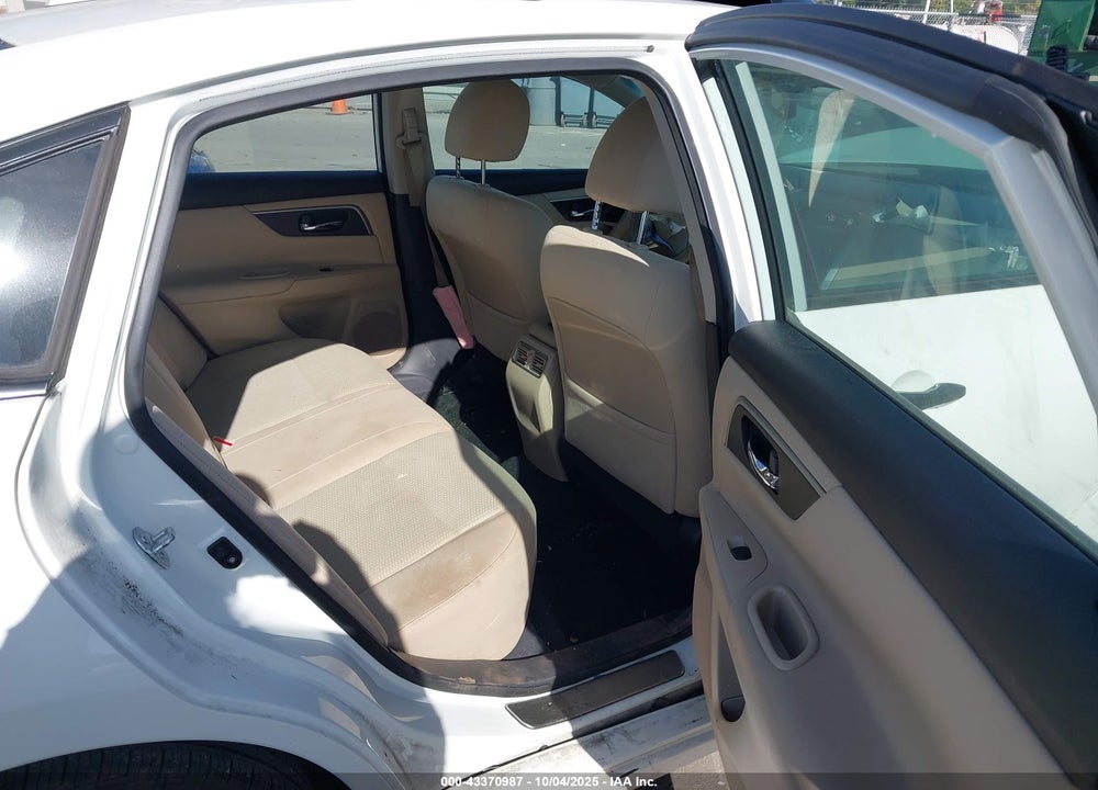 2015 NISSAN ALTIMA 2.5 SV VIN: 1N4AL3AP6FC273594