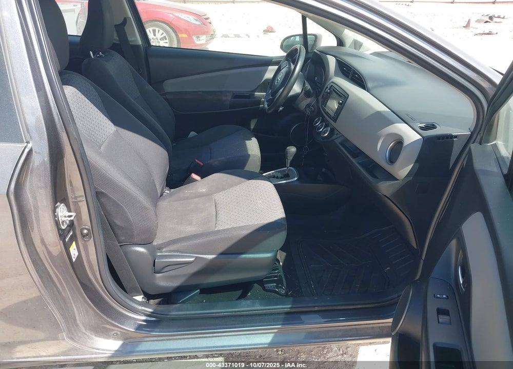 2016 TOYOTA YARIS LE VIN: VNKJTUD31GA064115