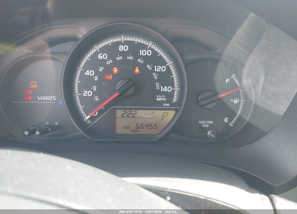 2016 TOYOTA YARIS LE VIN: VNKJTUD31GA064115