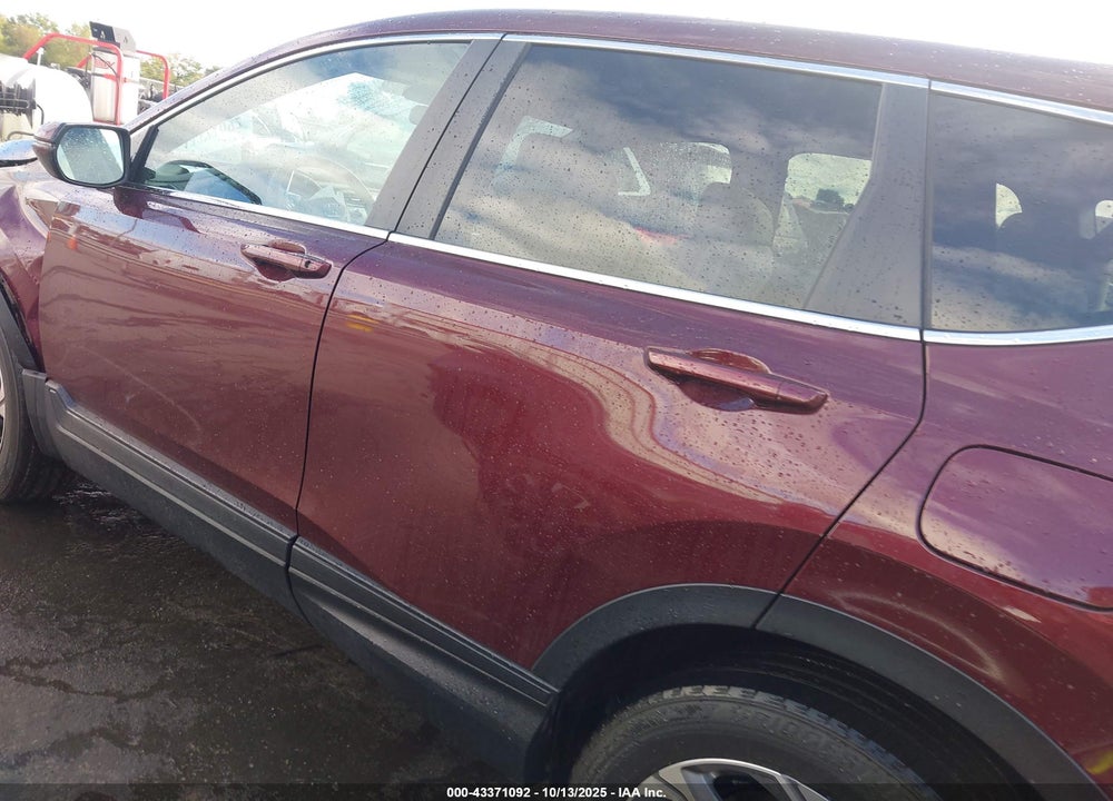 2018 HONDA CR-V VIN: 7FARW2H50JE104688