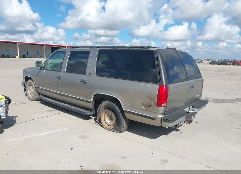 1998 CHEVROLET SUBURBAN VIN: 3GNEC16R8WG102442