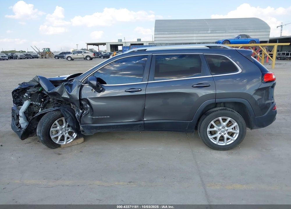 2017 JEEP CHEROKEE VIN: 1C4PJLCSXHW541155