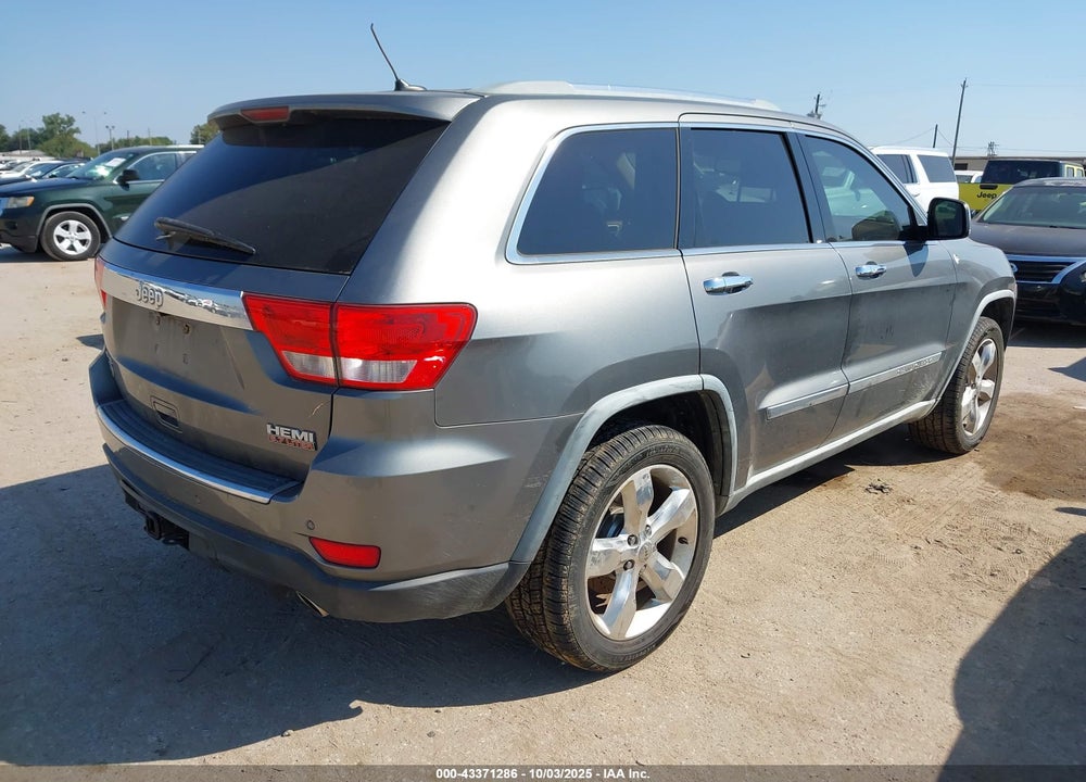 2011 JEEP GRAND CHEROKEE VIN: 1J4RR6GT0BC737985