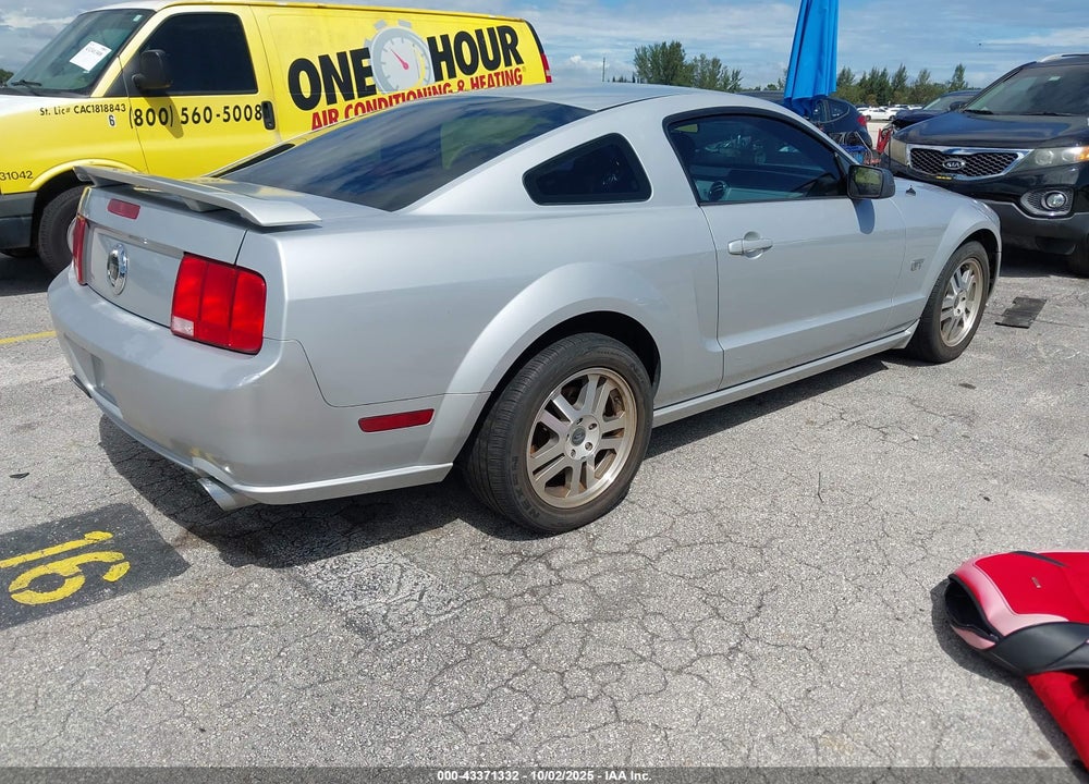 2005 FORD MUSTANG GT DELUXE/GT PREMIUM VIN: 1ZVHT82H455132441