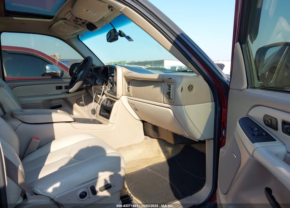 2003 CHEVROLET TAHOE LT VIN: 1GNEC13Z63R231084