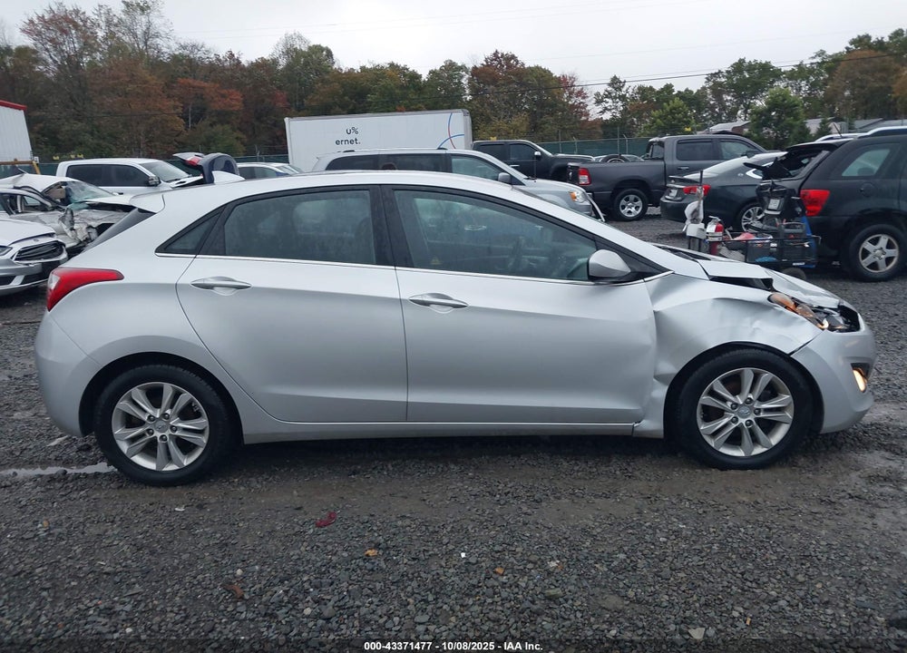 2013 HYUNDAI ELANTRA VIN: KMHD35LE9DU092958