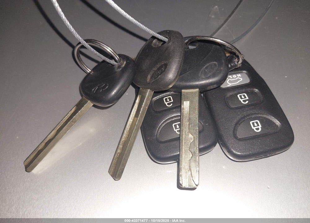 2013 HYUNDAI ELANTRA VIN: KMHD35LE9DU092958