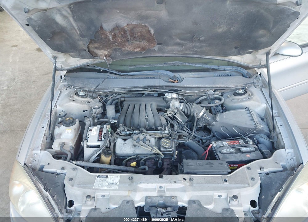 2002 FORD TAURUS SES VIN: 1FAFP55222G257447