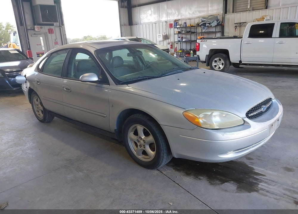 2002 FORD TAURUS SES VIN: 1FAFP55222G257447