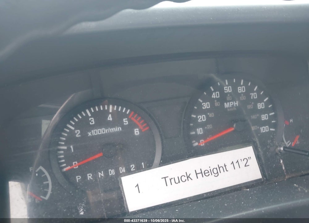 2013 ISUZU NPR HD GAS REG VIN: 54DC4W1B8DS801933