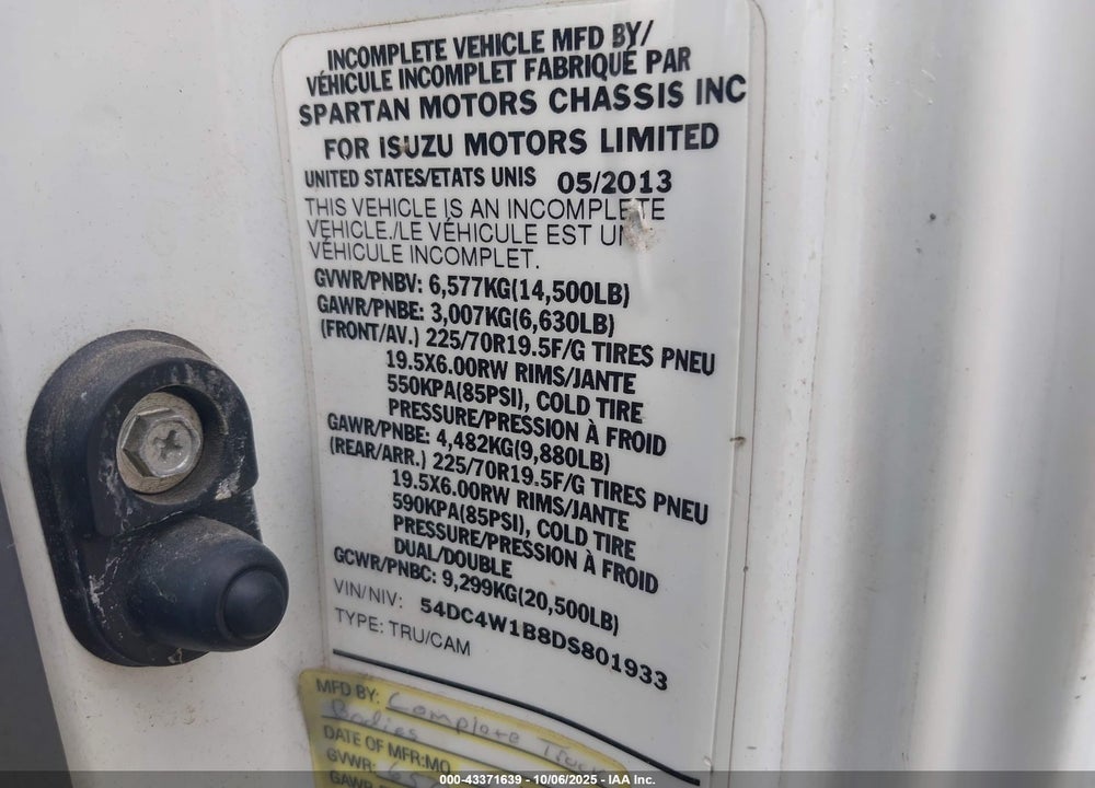 2013 ISUZU NPR HD GAS REG VIN: 54DC4W1B8DS801933