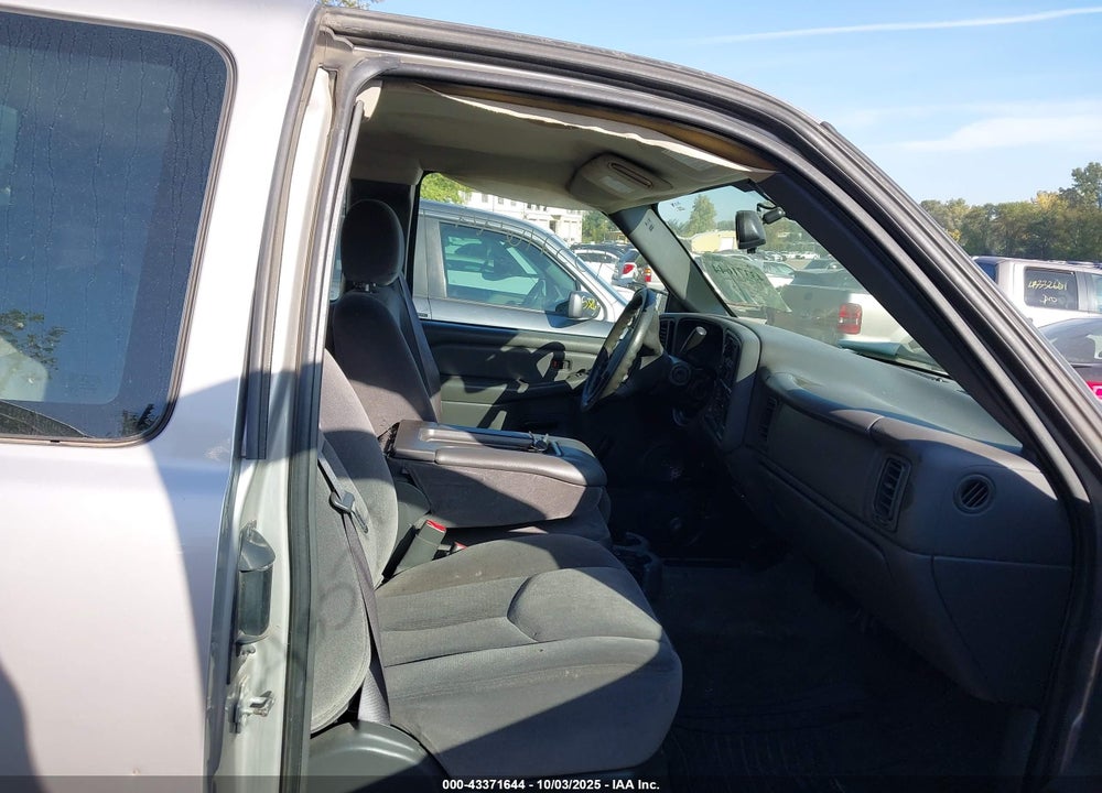 2004 GMC SIERRA 1500 VIN: 2GTEK19T341333001
