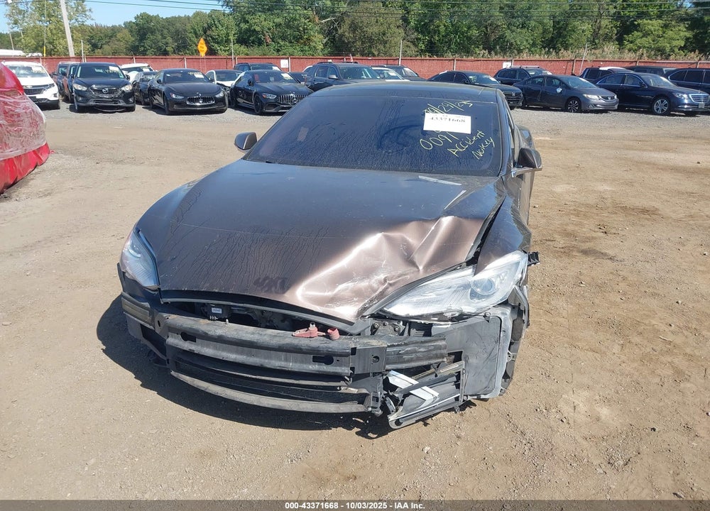 2014 TESLA MODEL S VIN: 5YJSA1H1XEFP40091