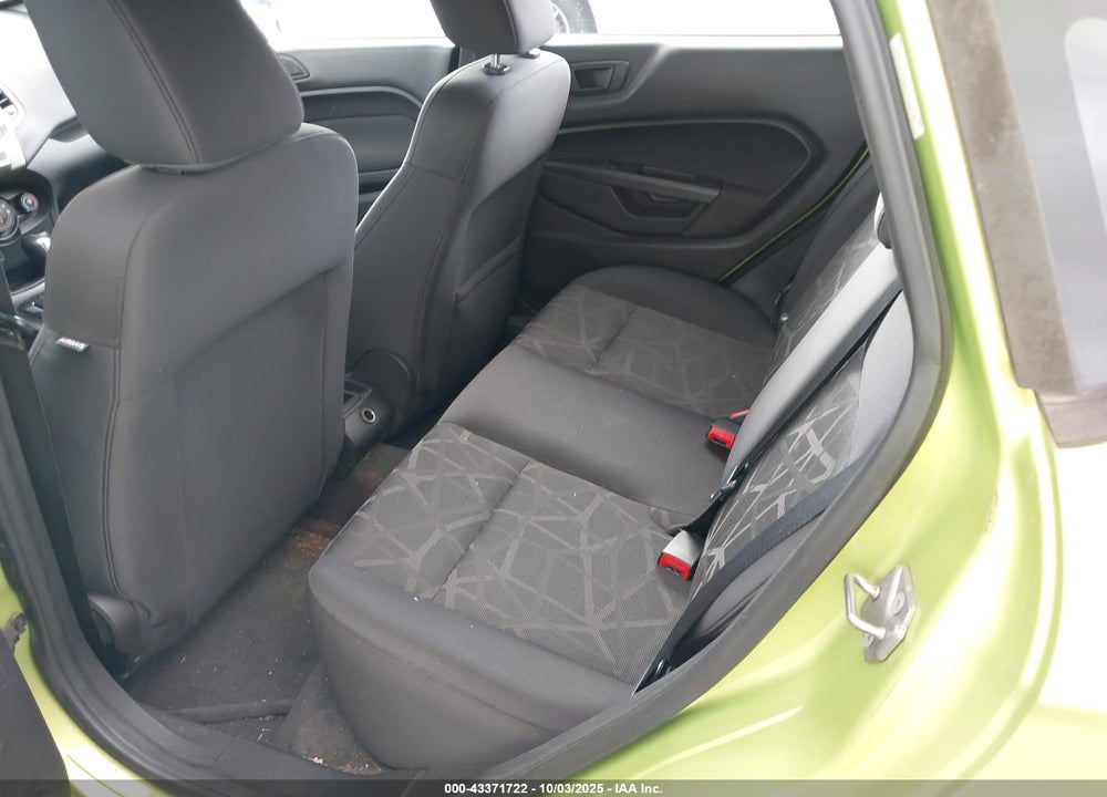 2011 FORD FIESTA VIN: 3FADP4FJ1BM103728