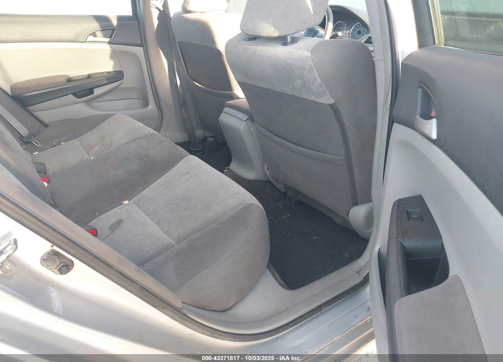 2009 HONDA ACCORD VIN: 1HGCP26469A012743