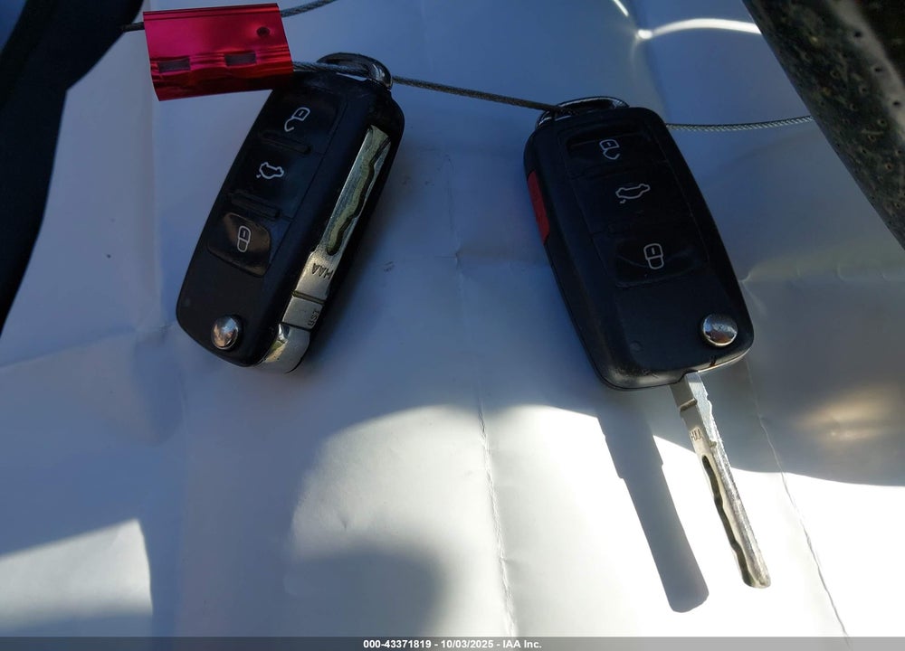 2014 VOLKSWAGEN JETTA GLI VIN: 3VW4T7AJ0EM235282