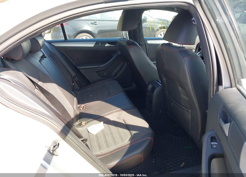 2014 VOLKSWAGEN JETTA GLI VIN: 3VW4T7AJ0EM235282