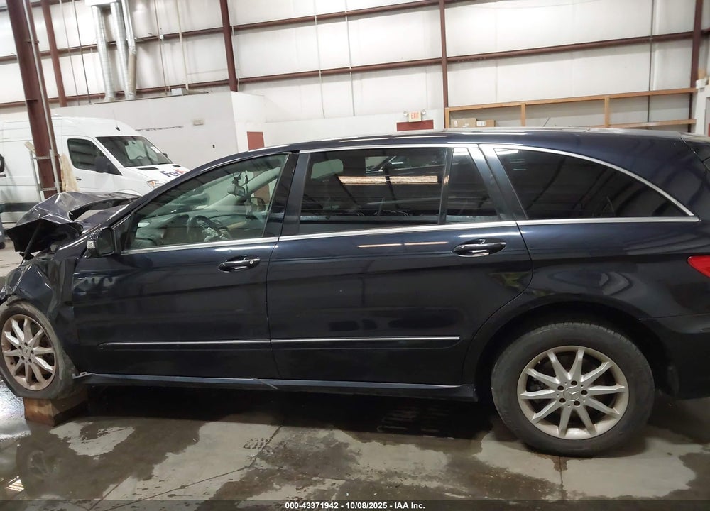 2007 MERCEDES-BENZ R 350 4MATIC VIN: 4JGCB65E57A043327