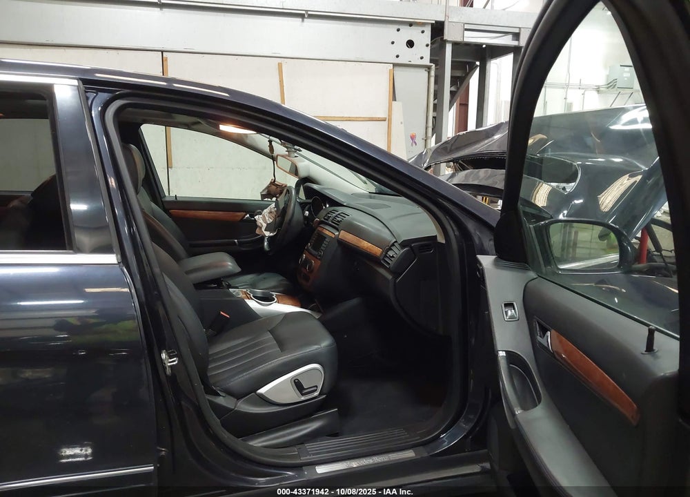 2007 MERCEDES-BENZ R 350 4MATIC VIN: 4JGCB65E57A043327