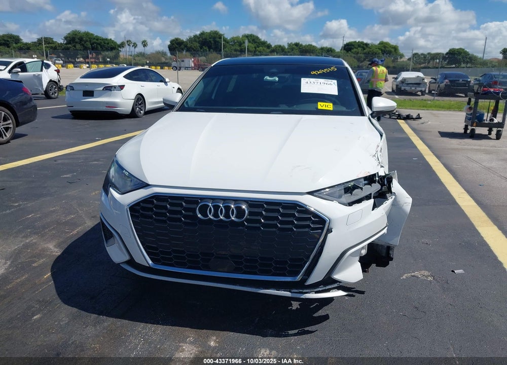 2022 AUDI A3 PREMIUM 40 TFSI FRONT-WHEEL DRIVE S TRONIC VIN: WAUAUDGY8NA026355