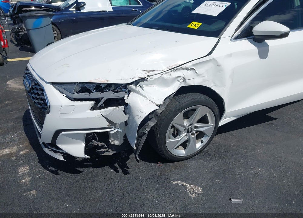 2022 AUDI A3 PREMIUM 40 TFSI FRONT-WHEEL DRIVE S TRONIC VIN: WAUAUDGY8NA026355