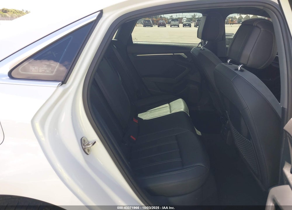 2022 AUDI A3 PREMIUM 40 TFSI FRONT-WHEEL DRIVE S TRONIC VIN: WAUAUDGY8NA026355