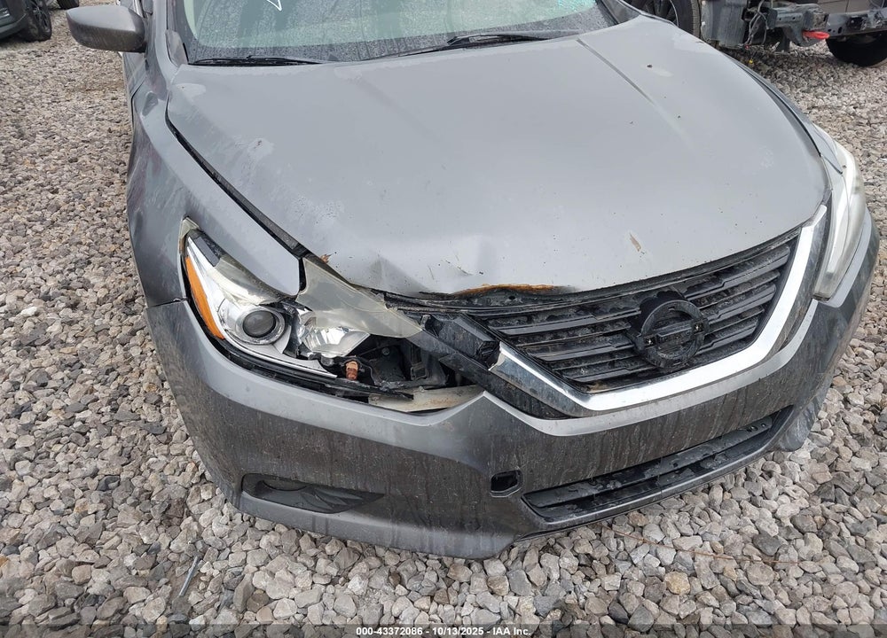 2017 NISSAN ALTIMA VIN: 1N4AL3AP5HC238628